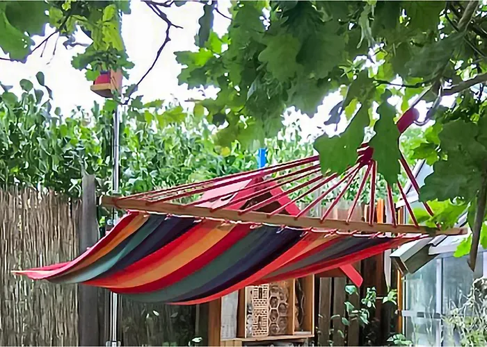 1 Bedroom Awesome In